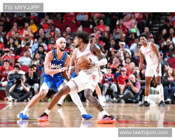 2017年火箭队与魔术队精彩对决全场录像回放及精彩瞬间分析