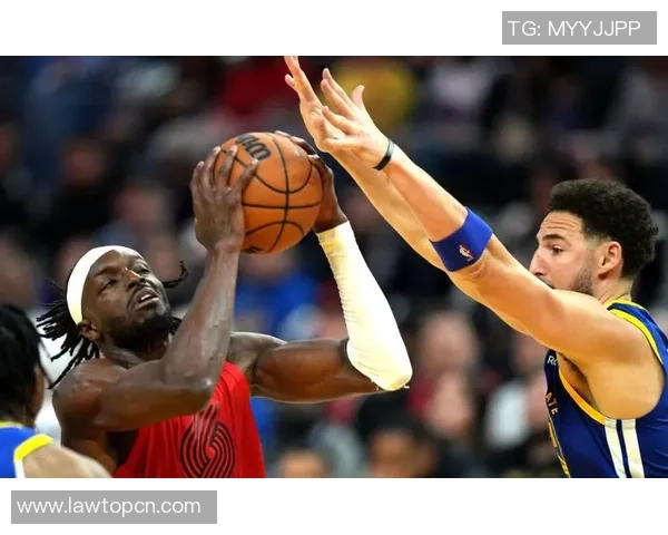 体彩勇士与开拓者的激烈对决展现篮球魅力与团队精神的完美结合 体彩勇士与开拓者的激烈对决展现篮球魅力与团队精神的完美结合