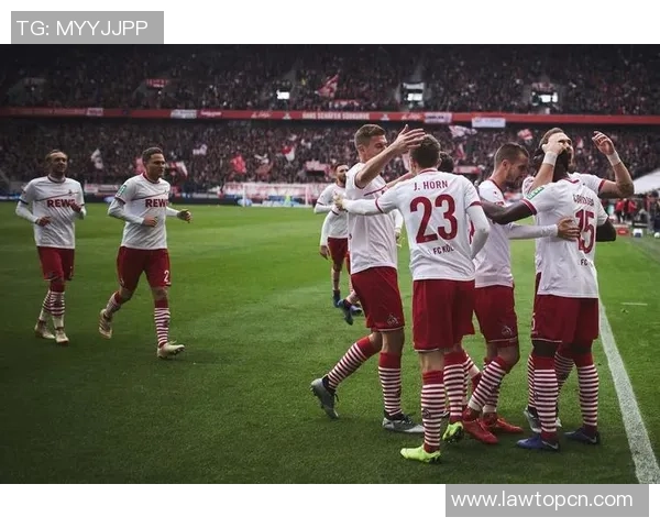 图库曼与格雷米奥激战正酣谁能在这场对决中笑到最后 图库曼与格雷米奥激战正酣谁能在这场对决中笑到最后