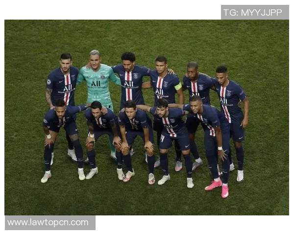 巴黎对阵红星的欧冠直播全程回顾与精彩瞬间分析